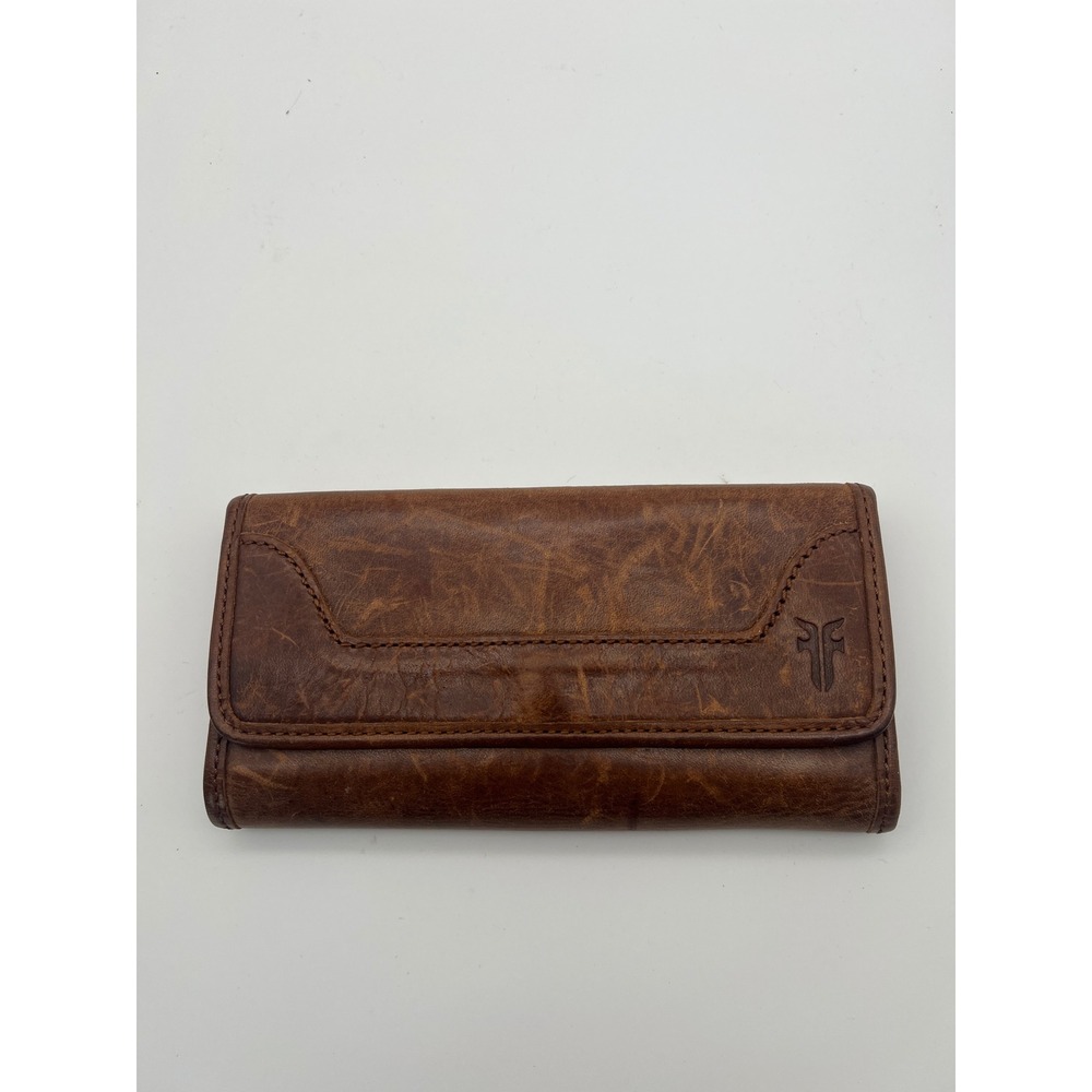FRYE Melissa Tri-Fold Wallet OS Cognac EUC Leather Embossed Logo Snap Closure